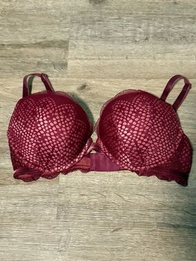 Victoria’s Secret Very Sexy Push Up Bra 36C